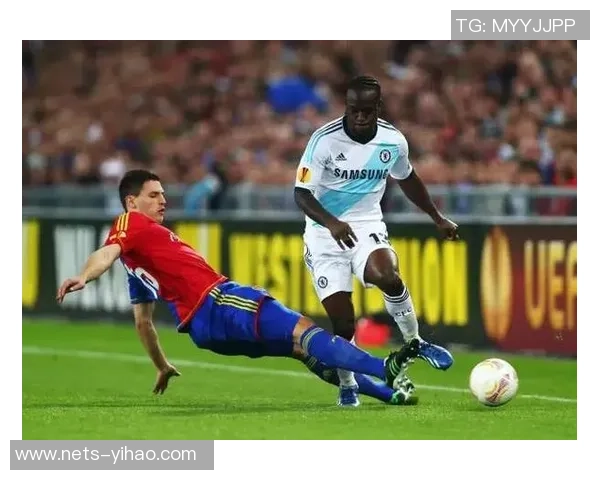 坎塞洛的足球之路：从天才少年到顶级后卫的蜕变与挑战