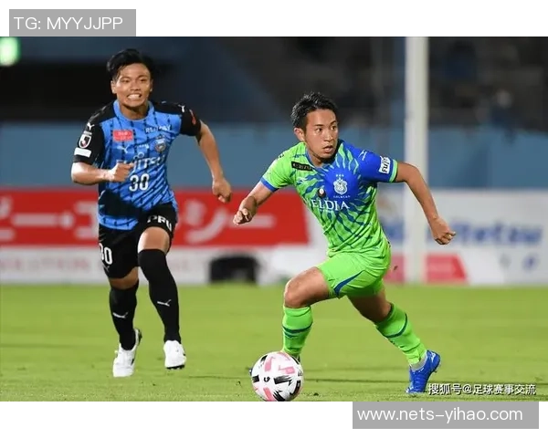 札幌冈萨多迎战横滨FC争夺联赛关键三分的激烈对决